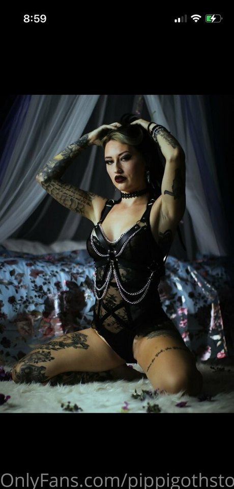 PippiGothStocking only fans content