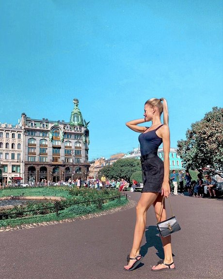 Viki Doux tits onlyfans