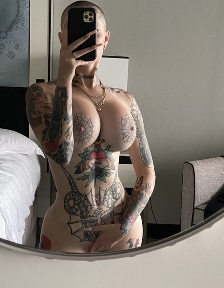 Embodoe xxx only fans