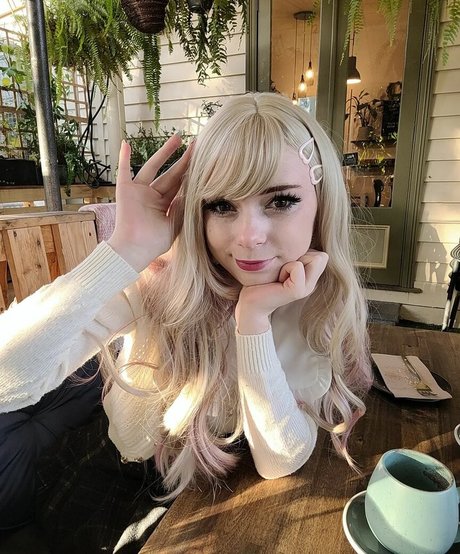 Elefire Grey onlyfans leak ass