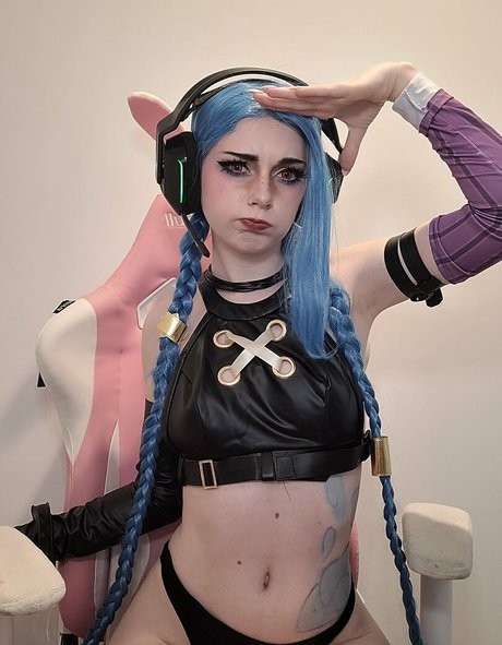 Elefire Grey onlyfans model images