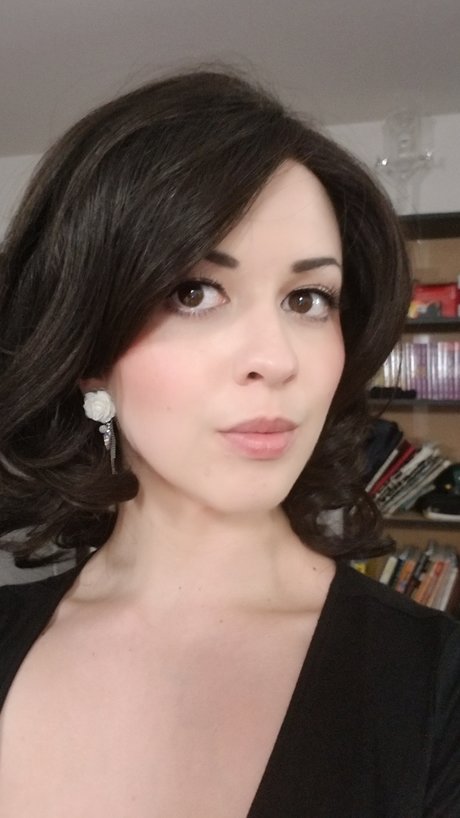 Larkin Love Profile pic