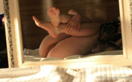 hollyloly nude onlyfans leaked
