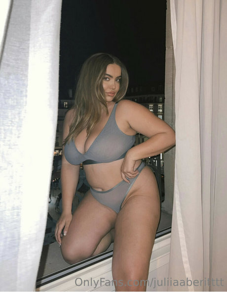 Julia Berit onlyfans porn leak