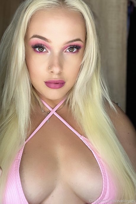 eveliinngy xxx onlyfans