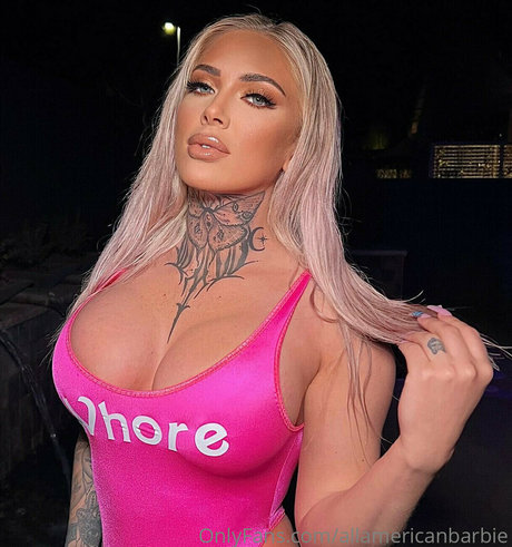 Christina Savoy nude onlyfans leak