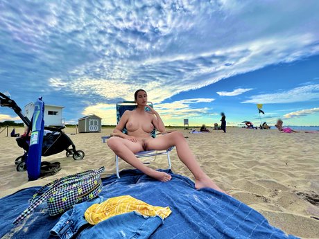 Sweet Buttocks leaks only fans