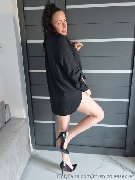 mrsnicolessecret leak onlyfans