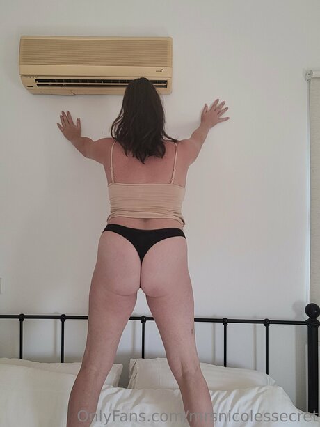 mrsnicolessecret leaked onlyfans.