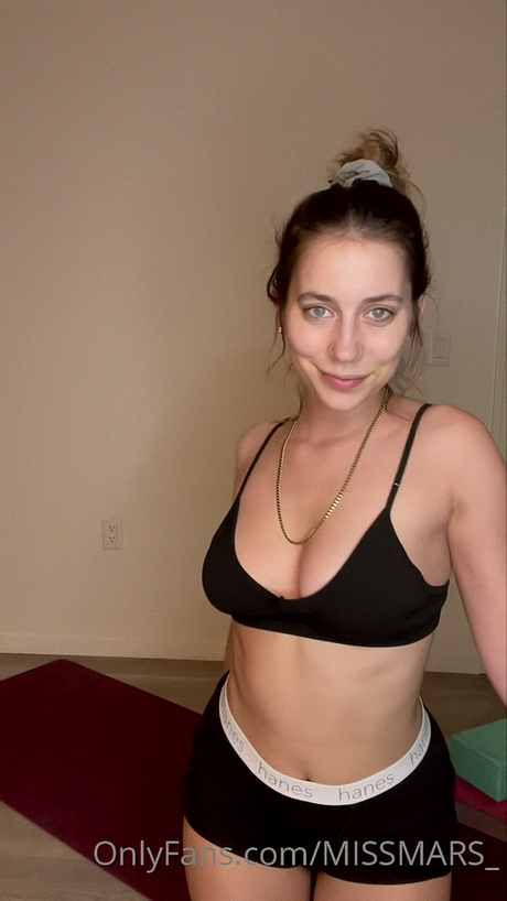 Miss Mars onlyfans model photos