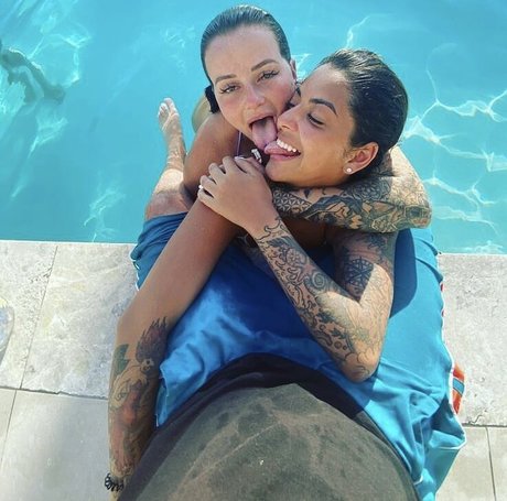 Mia Martinez onlyfans leaked nudes