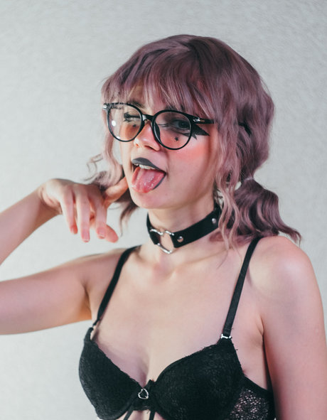 yourbabyvillian onlyfans nude