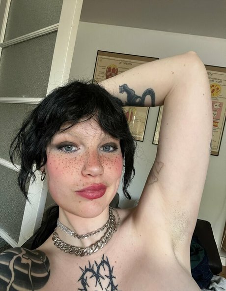 tweetylau onlyfans photo