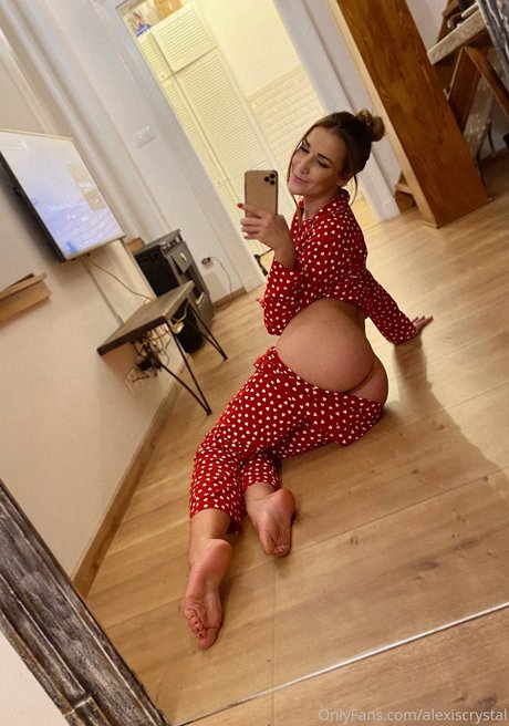 Alexis Crystal onlyfans content leaked