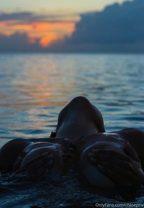 Chloepriv onlyfans leaked
