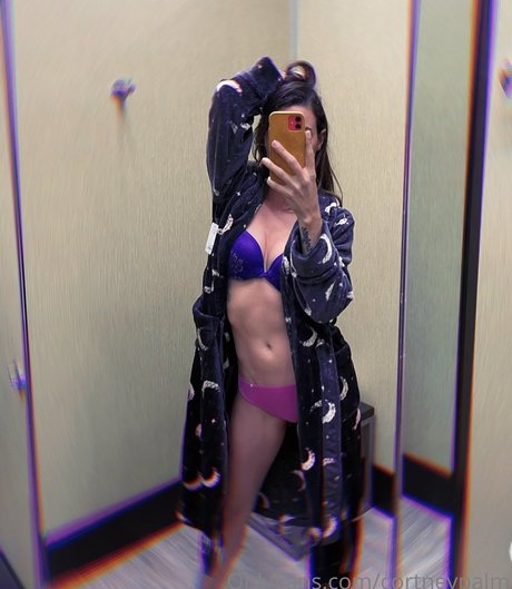 Cortney Palm onlyfans photos