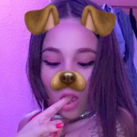 Estela Saubi onlyfans strip tease