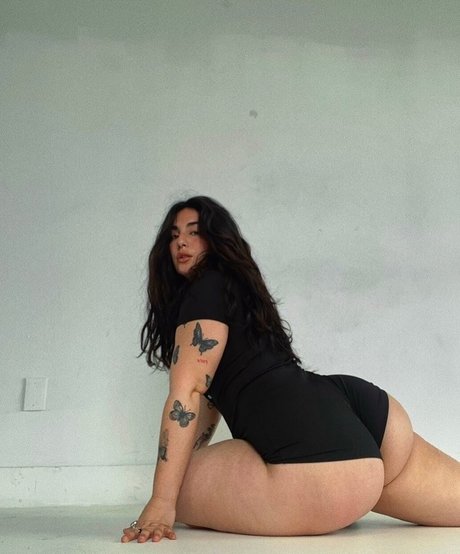 Camiraddd onlyfans page