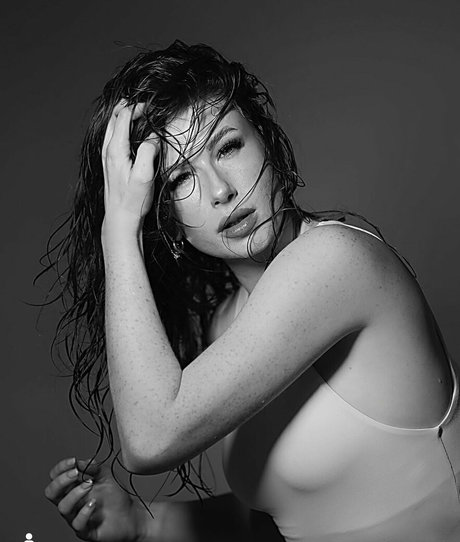 Abigale mandler onlyfans naked