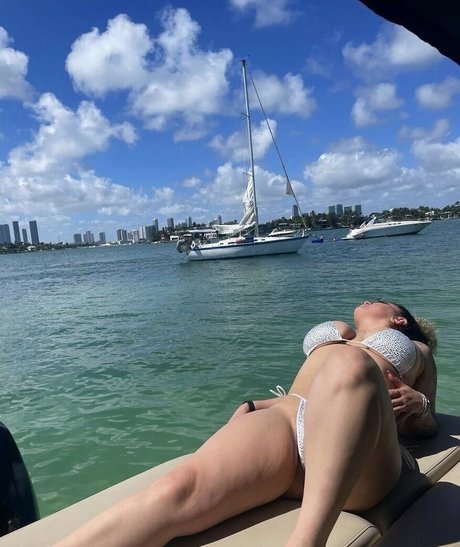 Domovelez leaked onlyfans