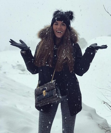 Nana Van Veghel onlyfans nude leaks