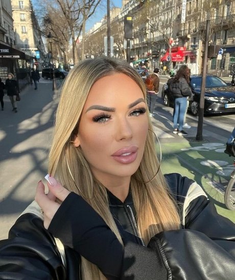 Lisa Amber new onlyfans