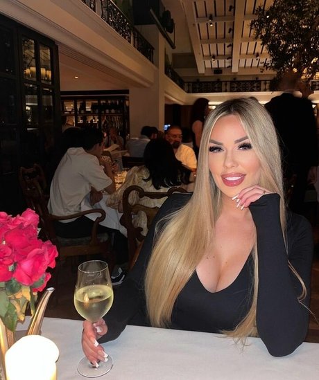 Lisa Amber onlyfans leak sex