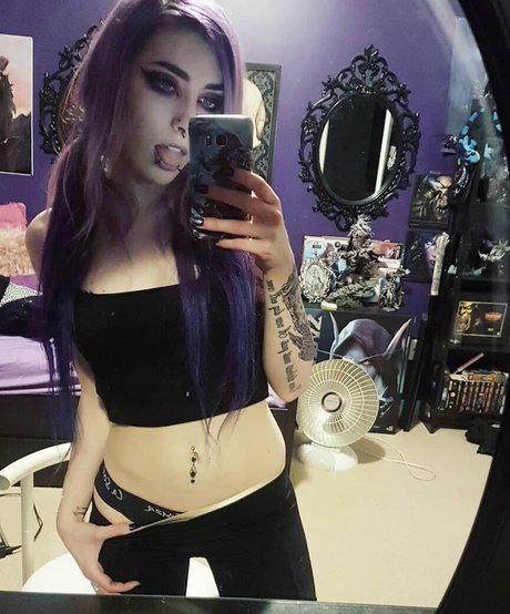 LadySurvival onlyfans boobs