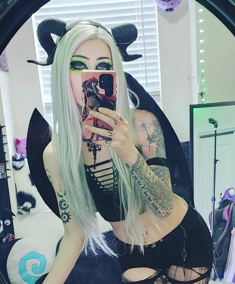 LadySurvival onlyfans pics nude