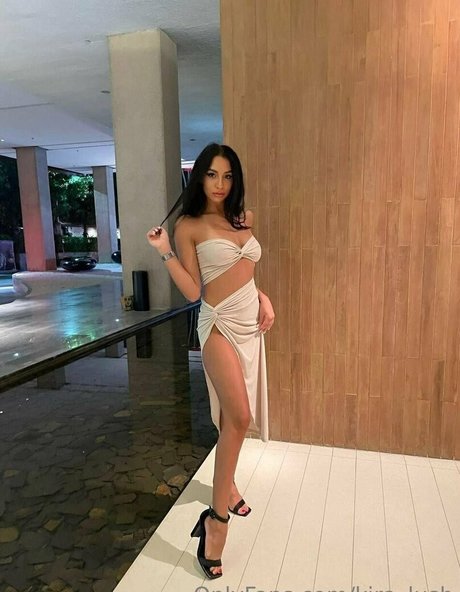 kira lush topless onlyfans