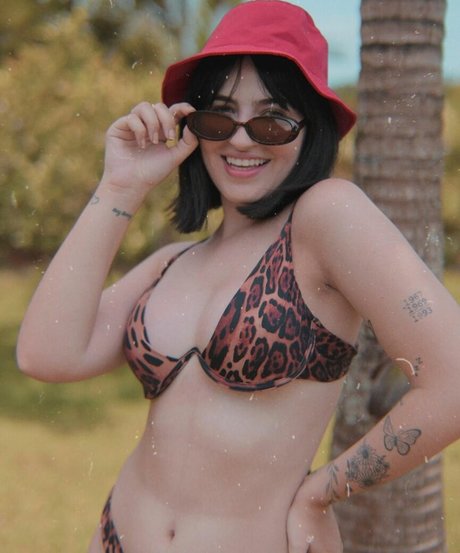 Bella Sant ASMR naked onlyfans pics