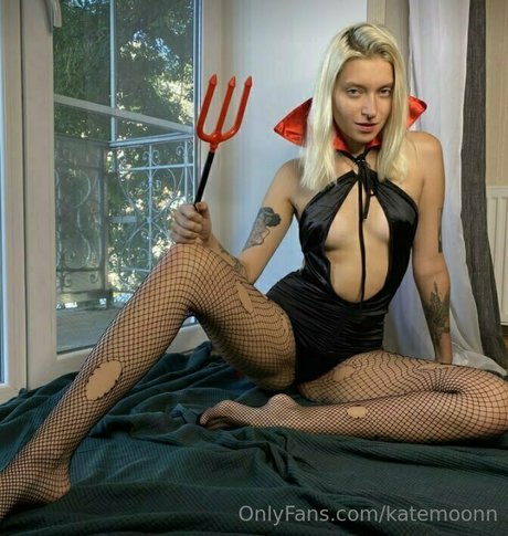 katemoonn onlyfans mega
