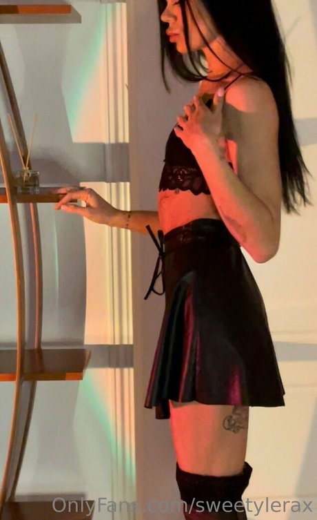sweetylerax onlyfans leaked photos