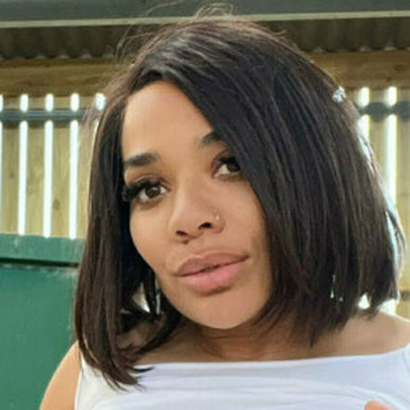 ellepeachxr onlyfans leak nudes