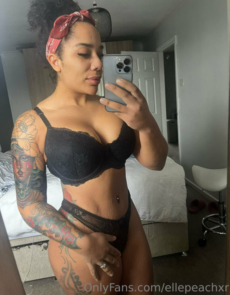 ellepeachxr leaked onlyfans.