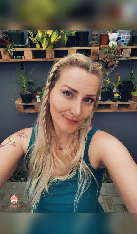 thewickedmuffin only fans pics