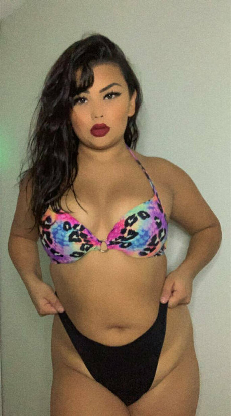 samanthababyy onlyfans model photo