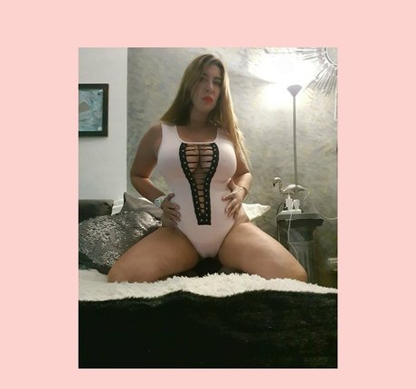 debboracarl onlyfans nude