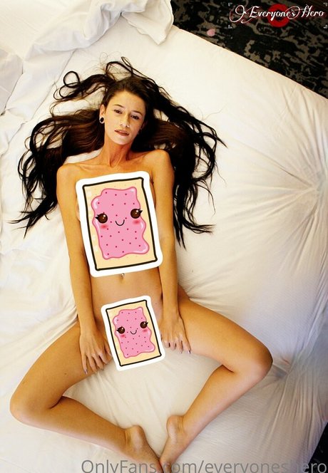 everyoneshero nude onlyfans