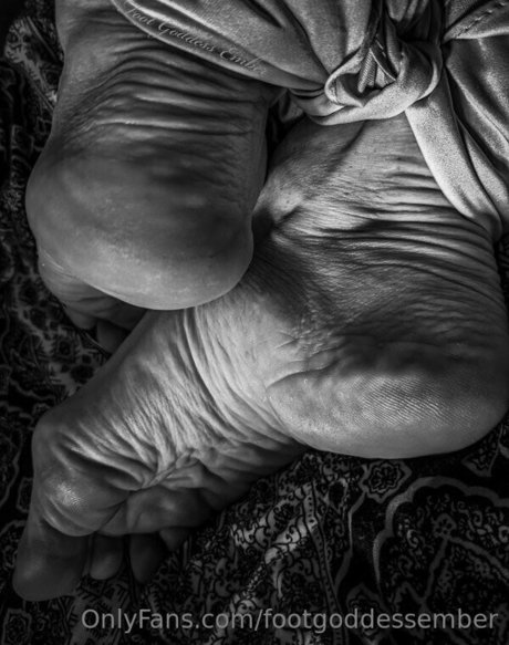footgoddessember onlyfans leaks nude