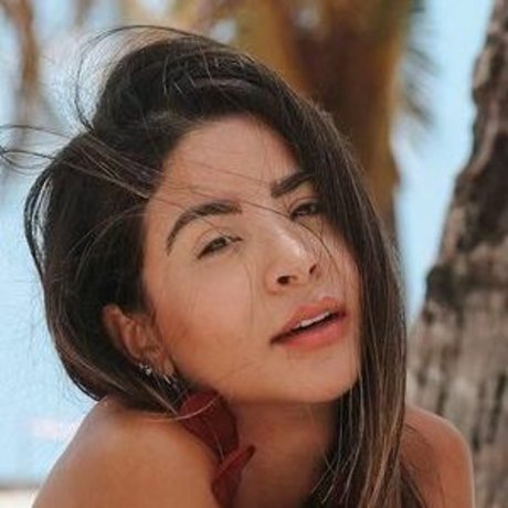 Myllene Batista onlyfans pics