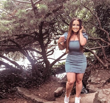 Shauni Rixon onlyfans leaked pictures