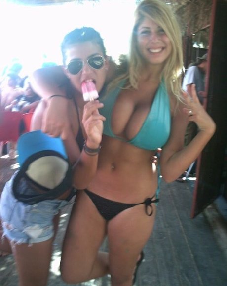 Daniella Yallouz onlyfans model images