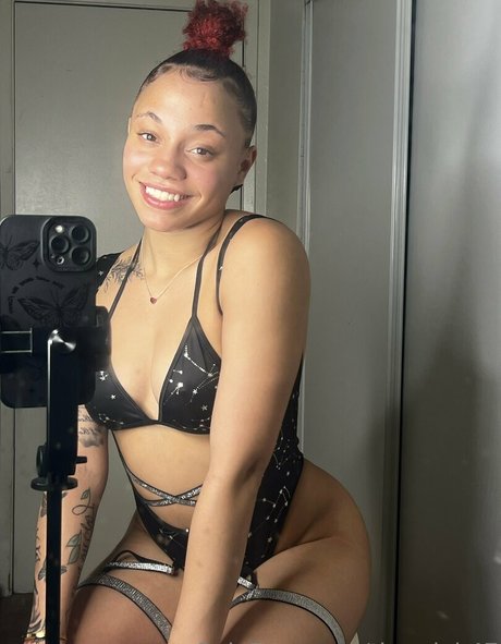 themiaj 47 onlyfans posts