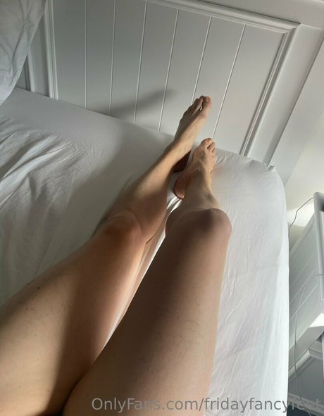 fridayfancyfeet onlyfans picture