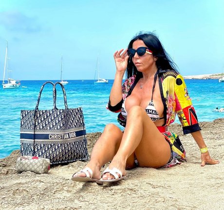 Elsa Marra onlyfans leak ass