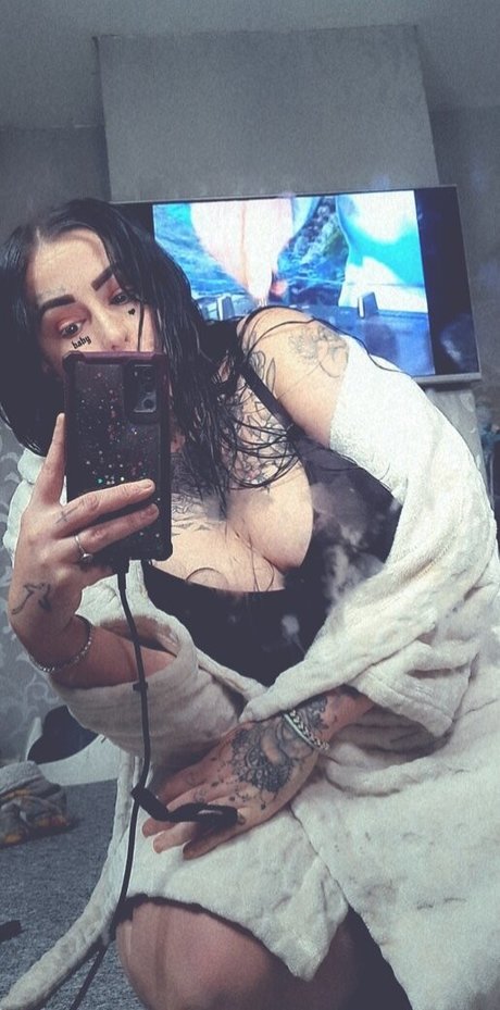 Savagequeenannie only fans pictures