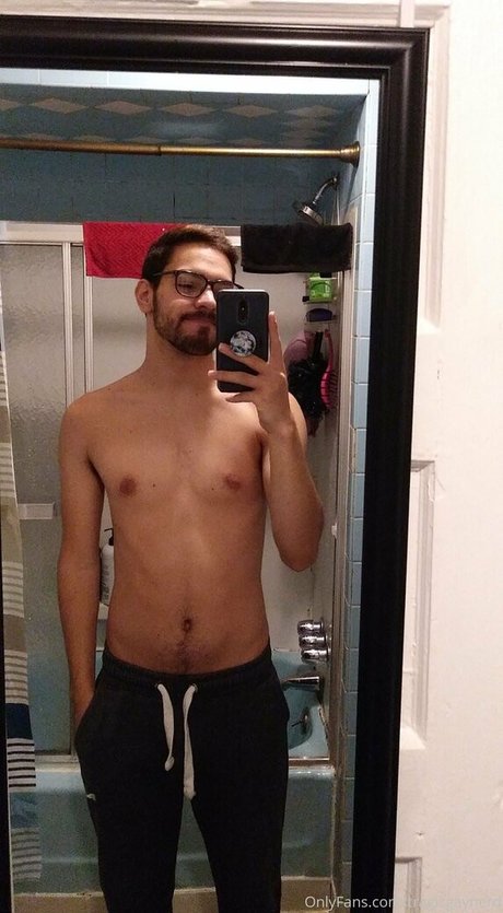 tragicgaynerd naked onlyfans