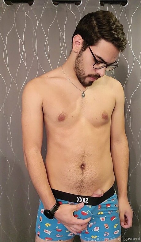 tragicgaynerd onlyfans boobs