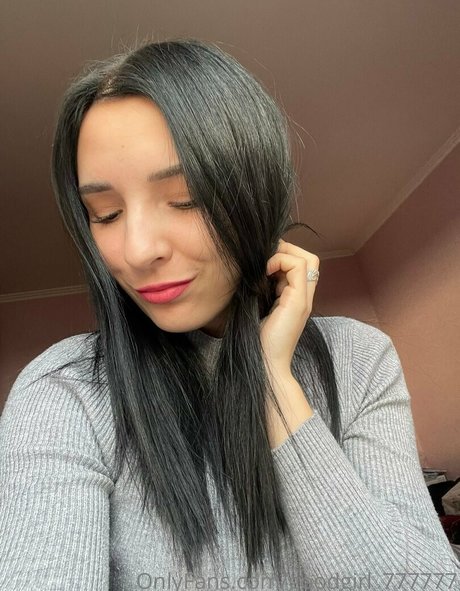 angelina crystal onlyfans nudes leaked